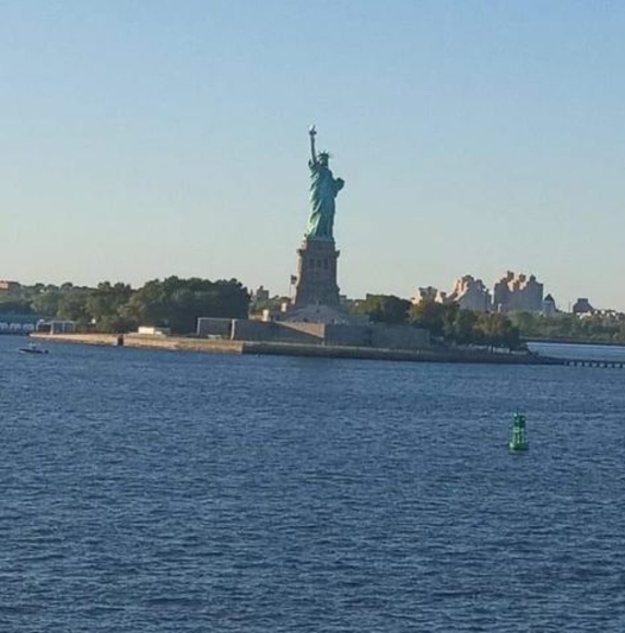 Meet your Posher, Ariel - Picture 1 of 1